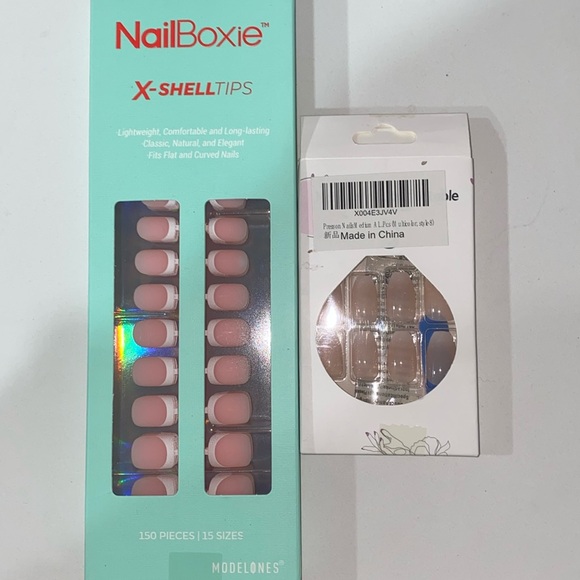 Press on nails - Picture 1 of 1